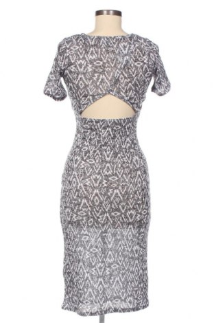 Рокля H&M Divided, Размер S, Цвят Многоцветен, Цена 2,04 €