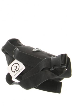 Ledvinka  Urban Classics, Barva Černá, Cena  404,00 Kč