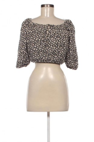 Дамска блуза Bershka, Размер S, Цвят Многоцветен, Цена 2,04 €