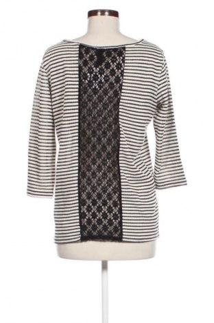 Γυναικεία μπλούζα Flame, Μέγεθος M, Χρώμα Πολύχρωμο, Τιμή 1,99 €