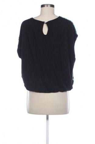 Дамска блуза Reserved, Размер S, Цвят Многоцветен, Цена 2,04 €