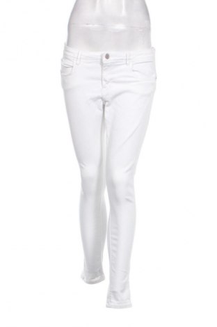 Damskie jeansy H&M, Rozmiar M, Kolor Biały, Cena 21,99 zł