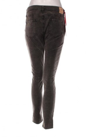 Damen Jeans Latino, Größe S, Farbe Grau, Preis 21,99 €