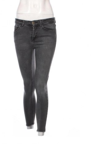 Damskie jeansy ONLY, Rozmiar S, Kolor Szary, Cena 39,99 zł