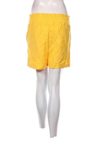 Dámske kraťasy  Amisu, Veľkosť S, Farba Žltá, Cena  2,95 €