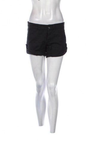 Γυναικείο κοντό παντελόνι ONLY, Μέγεθος S, Χρώμα Μαύρο, Τιμή 1,99 €