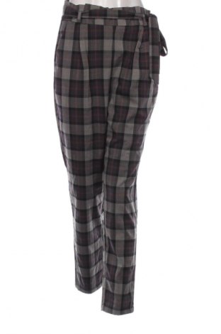 Дамски панталон Cropp, Размер M, Цвят Многоцветен, Цена 4,09 €