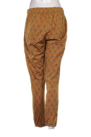 Γυναικείο παντελόνι Stradivarius, Μέγεθος M, Χρώμα Πολύχρωμο, Τιμή 3,99 €