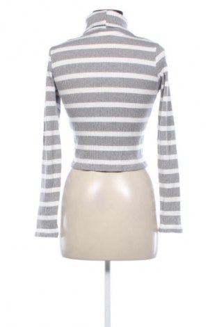 Damski sweter Bershka, Rozmiar L, Kolor Kolorowy, Cena 33,99 zł
