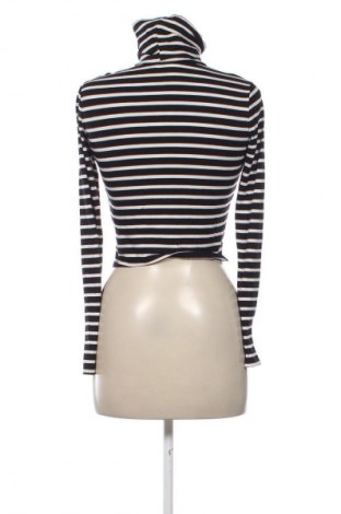 Damski golf Bershka, Rozmiar M, Kolor Kolorowy, Cena 38,99 zł