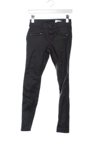 Dziecięce spodnie C&A, Rozmiar 11-12y/ 152-158 cm, Kolor Czarny, Cena 18,99 zł