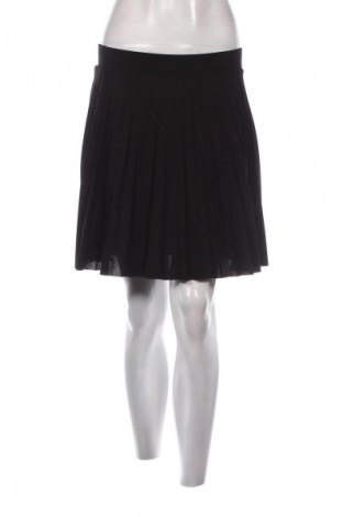 Пола Amisu, Размер M, Цвят Черен, Цена 2,04 €