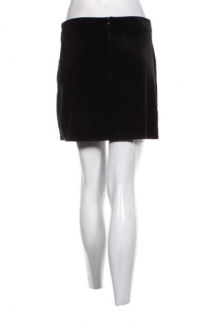 Пола Amisu, Размер M, Цвят Черен, Цена 2,04 €