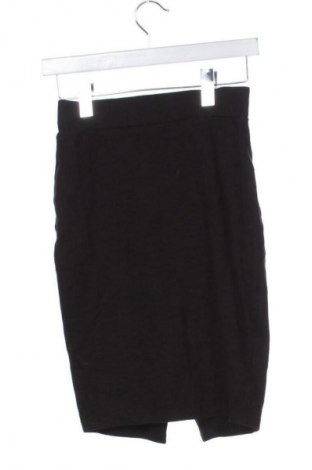 Пола Amisu, Размер XS, Цвят Черен, Цена 2,04 €