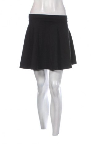 Пола Basics, Размер S, Цвят Черен, Цена 2,04 €