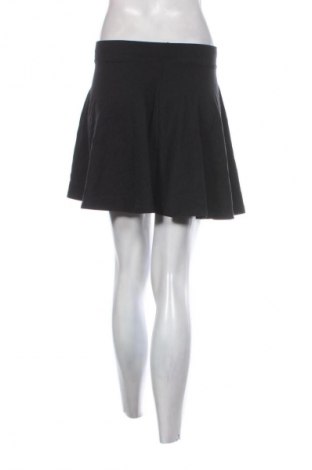 Пола Basics, Размер S, Цвят Черен, Цена 2,04 €