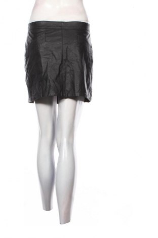 Пола Edc By Esprit, Размер M, Цвят Черен, Цена 2,55 €