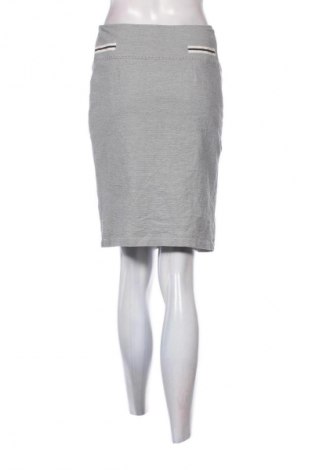 Пола Elizabeth, Размер S, Цвят Многоцветен, Цена 2,04 €