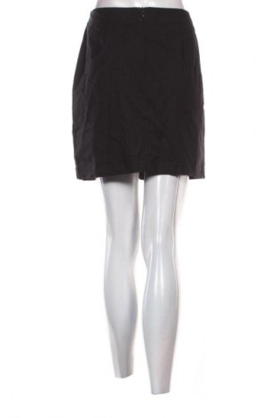 Пола Esisto, Размер M, Цвят Черен, Цена 2,04 €