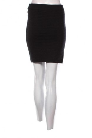 Пола G & B, Размер S, Цвят Черен, Цена 2,04 €