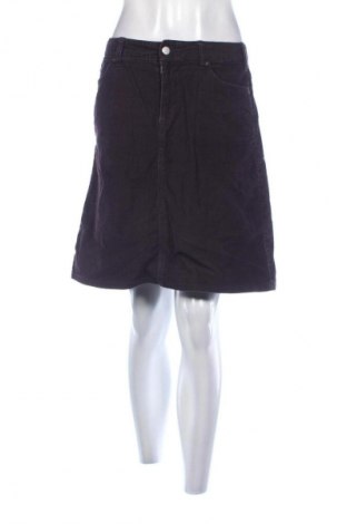 Пола Gap, Размер M, Цвят Лилав, Цена 3,06 €