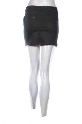 Пола Gestuz, Размер S, Цвят Зелен, Цена 2,55 €