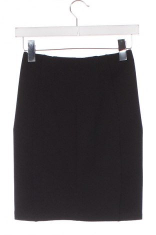 Пола H&M, Размер XS, Цвят Черен, Цена 2,04 €