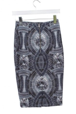 Пола H&M, Размер XS, Цвят Многоцветен, Цена 4,60 €