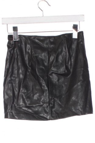 Пола H&M Divided, Размер XS, Цвят Черен, Цена 2,04 €