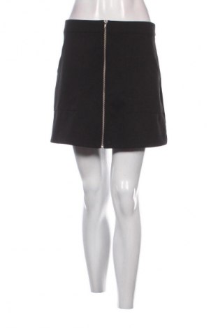 Пола H&M Divided, Размер S, Цвят Черен, Цена 2,04 €