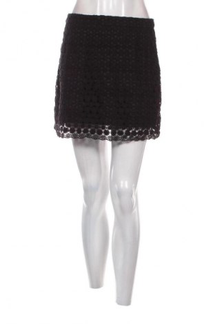 Пола H&M Divided, Размер M, Цвят Черен, Цена 2,04 €