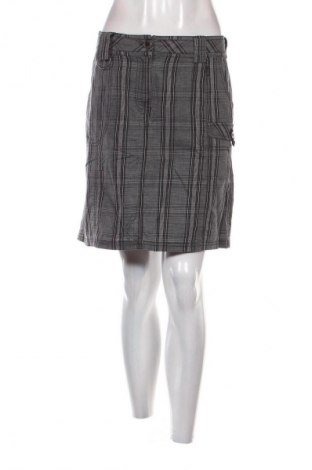 Пола Lisa Tossa, Размер XL, Цвят Многоцветен, Цена 2,55 €