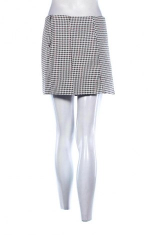 Пола New Look, Размер M, Цвят Многоцветен, Цена 2,04 €