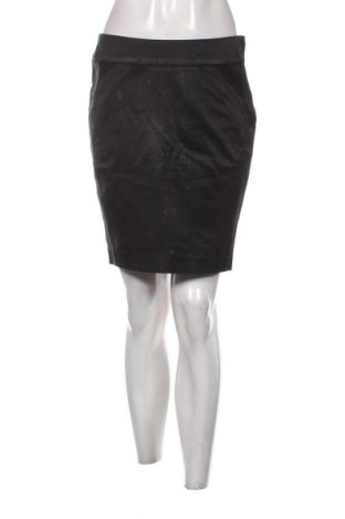 Пола Orsay, Размер S, Цвят Черен, Цена 2,04 €