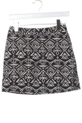 Пола Pull&Bear, Размер S, Цвят Многоцветен, Цена 2,04 €