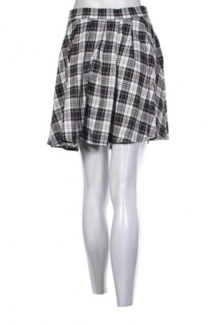 Пола SHEIN, Размер M, Цвят Многоцветен, Цена 2,04 €