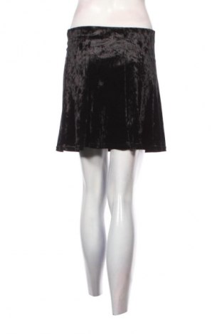 Пола Tally Weijl, Размер M, Цвят Черен, Цена 3,57 €