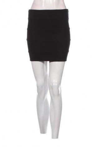 Пола Unbranded, Размер S, Цвят Черен, Цена 2,04 €