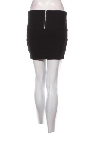 Пола Unbranded, Размер S, Цвят Черен, Цена 2,04 €