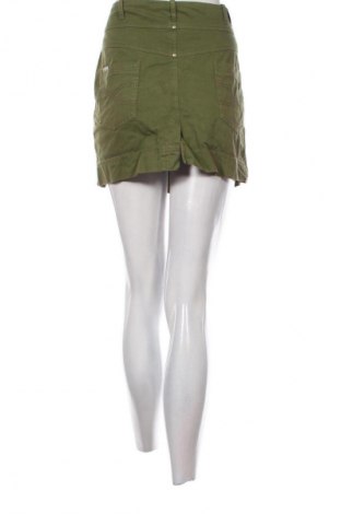 Пола Unbranded, Размер M, Цвят Зелен, Цена 2,04 €