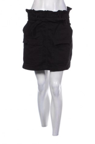 Пола Unbranded, Размер M, Цвят Черен, Цена 2,04 €