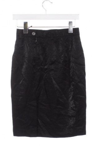 Пола Unbranded, Размер S, Цвят Черен, Цена 2,04 €