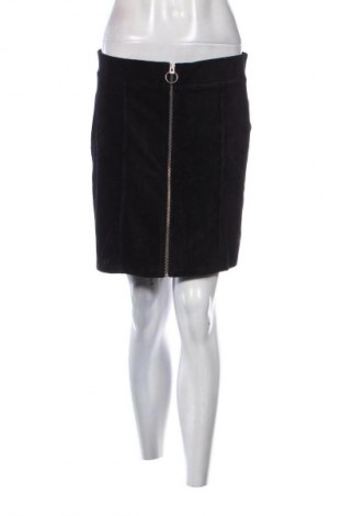 Пола Unbranded, Размер M, Цвят Черен, Цена 2,04 €