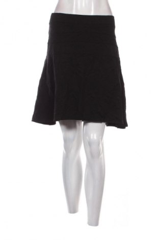 Пола Unbranded, Размер XL, Цвят Черен, Цена 2,04 €