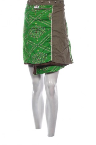 Пола Unbranded, Размер S, Цвят Многоцветен, Цена 2,04 €