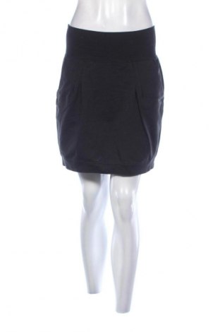 Пола Unbranded, Размер S, Цвят Черен, Цена 2,04 €