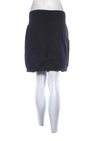 Пола Unbranded, Размер S, Цвят Черен, Цена 2,04 €