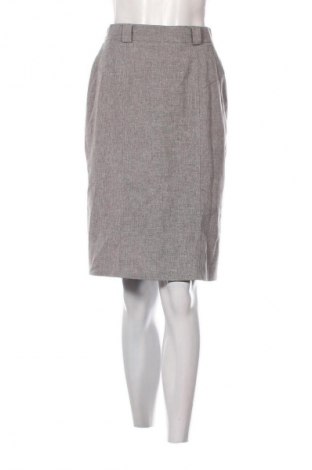 Пола Unbranded, Размер S, Цвят Сив, Цена 2,55 €