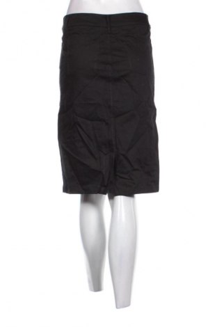 Пола Unbranded, Размер S, Цвят Черен, Цена 2,04 €