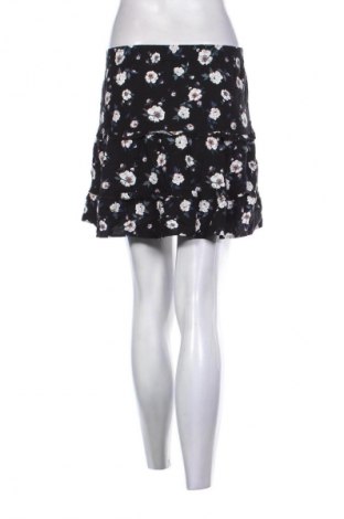 Пола Vero Moda, Размер M, Цвят Многоцветен, Цена 2,04 €